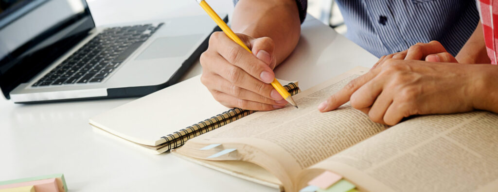 computer book reading planning ideas students scaled e1768140347230